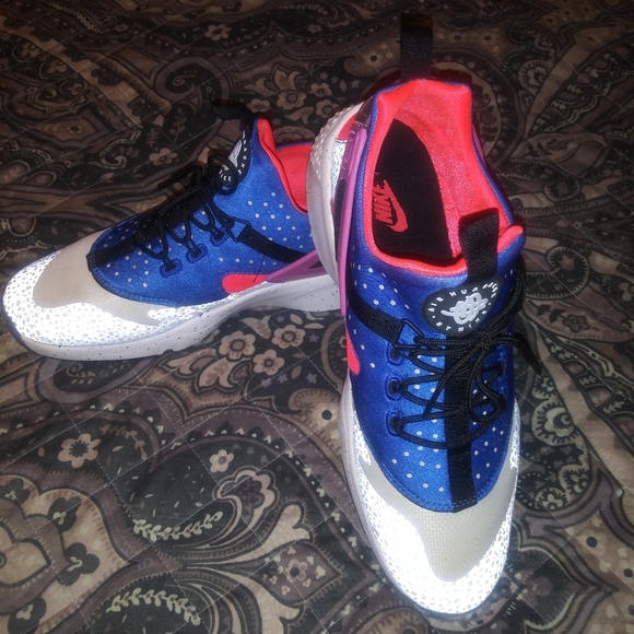 Nike Huarache Utility - Picture 2 of 3